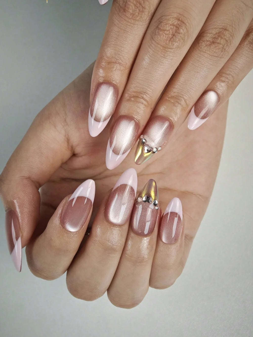 Rosé Cat-Eye & Crystals