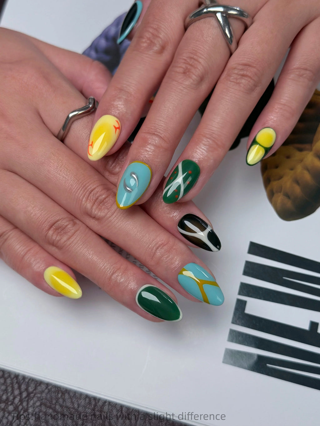Retro Color Block & Abstract Art