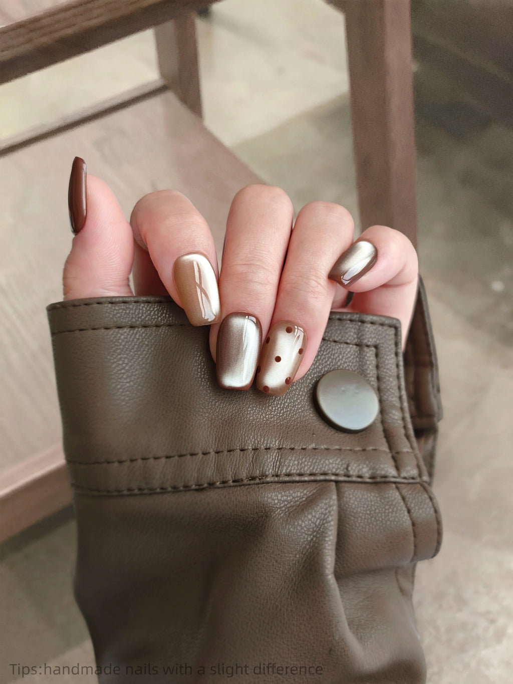 Mocha Cat-Eye & Dots